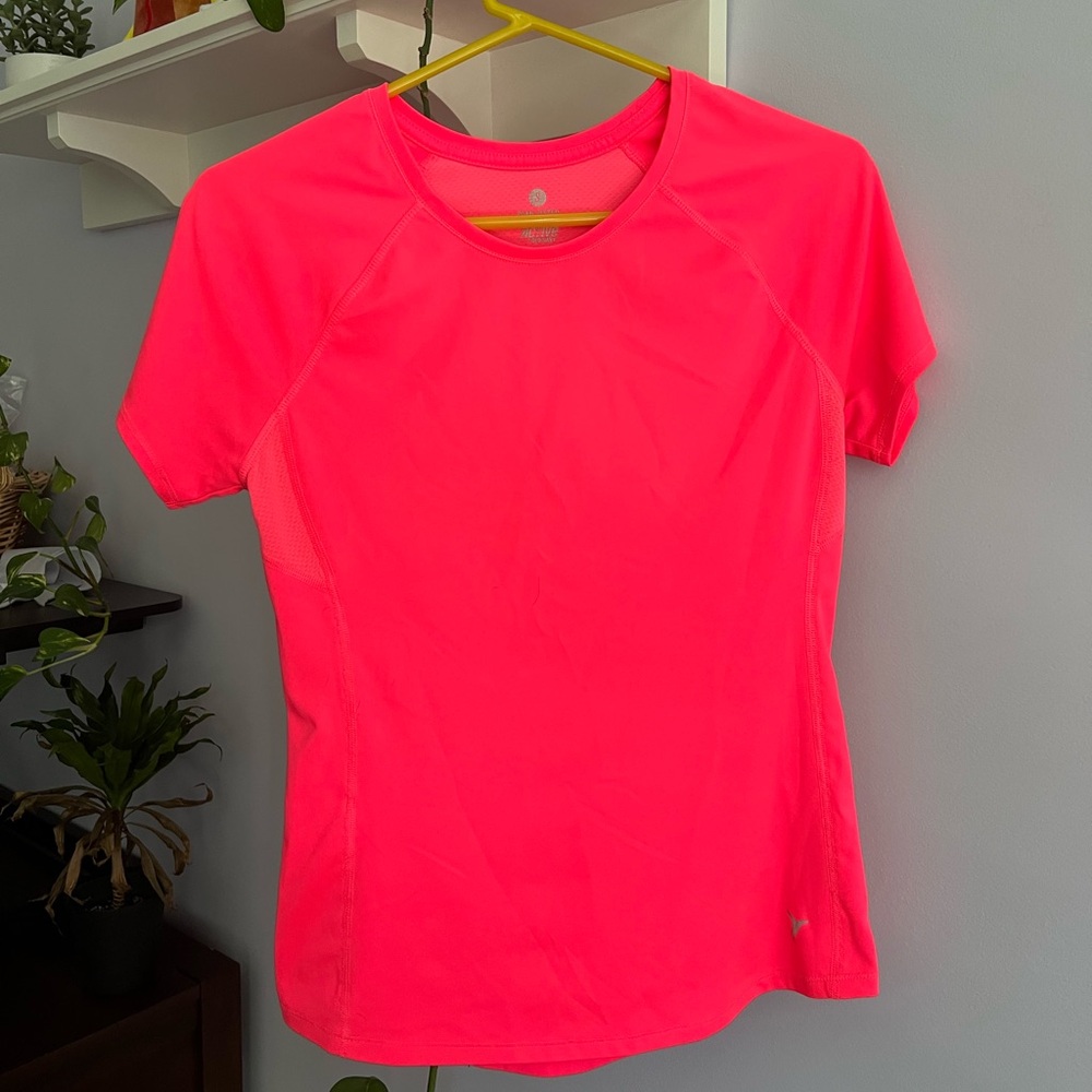 SOLD | Pink Athletic T-Shirt | Old Navy
